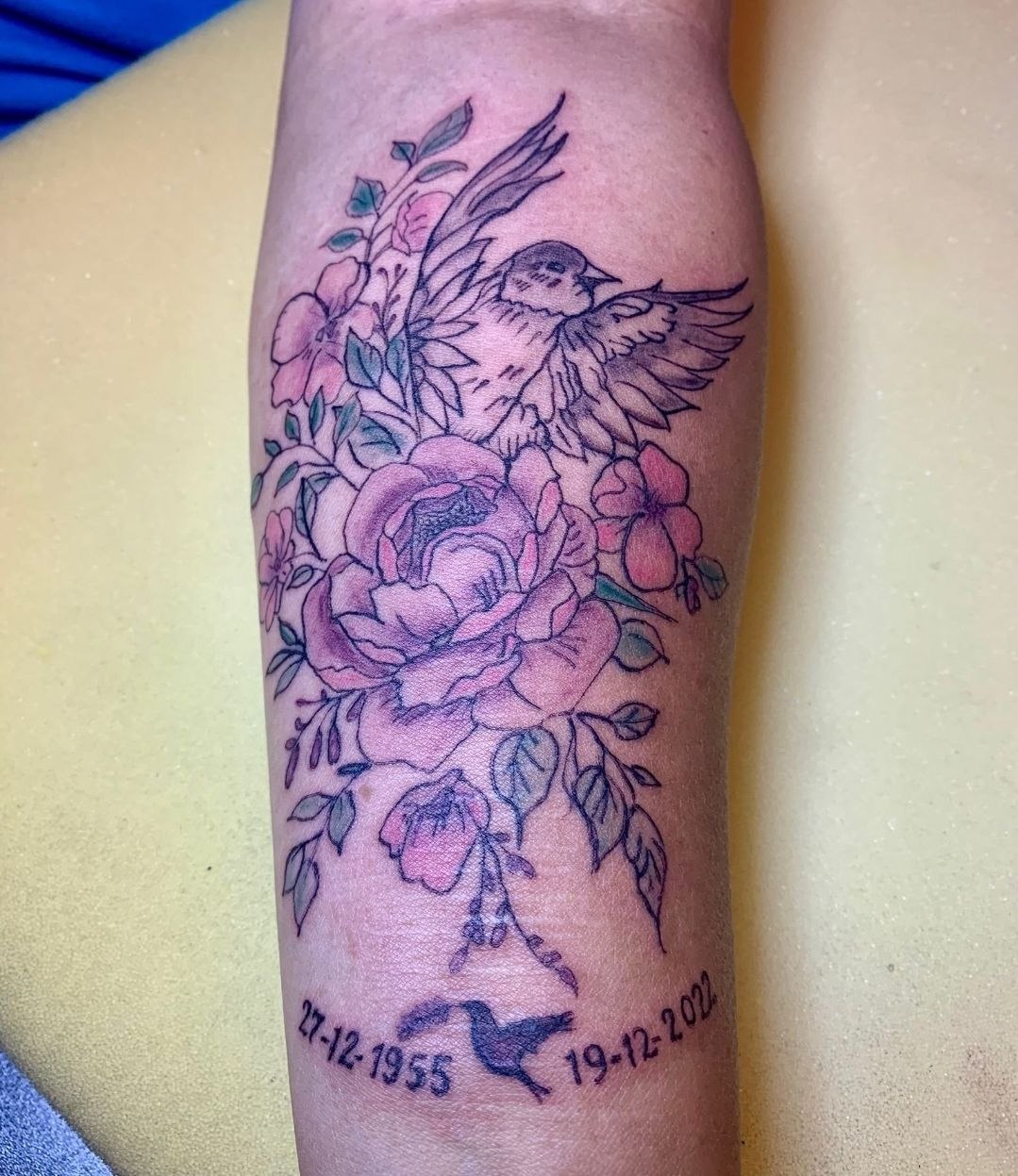 Tattoo Florale Memorial Komposition